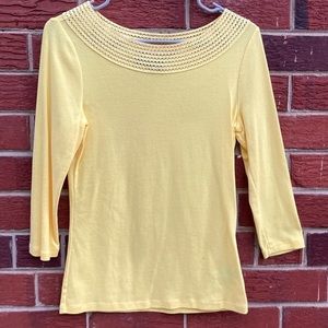 LAUREN RALPH LAUREN YELLOW LACE CROCHET NECK LINE SIZE MEDIUM TOP